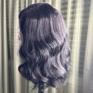 Elegant Black Wavy Hair Wig